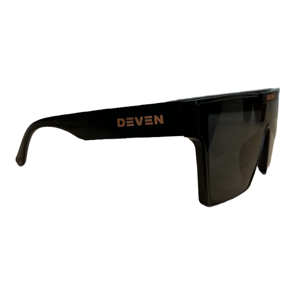 Onyx - All Black Edition (Black Frame/Black Accents) rose gold logo