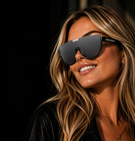 Vixen - Black Frame/Black Lens
