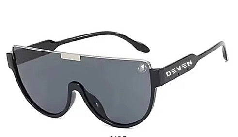 Vixen - Black Engraved Frame/Black Lens